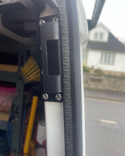 Load image into Gallery viewer, Vauxhall Vivaro 2001>14 Locks 4 Vans T Series Hook Deadlocks